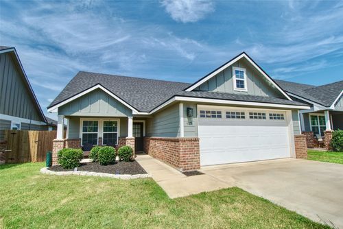 429 Travis Dr, McGregor, TX, 76657-1026 | Card Image