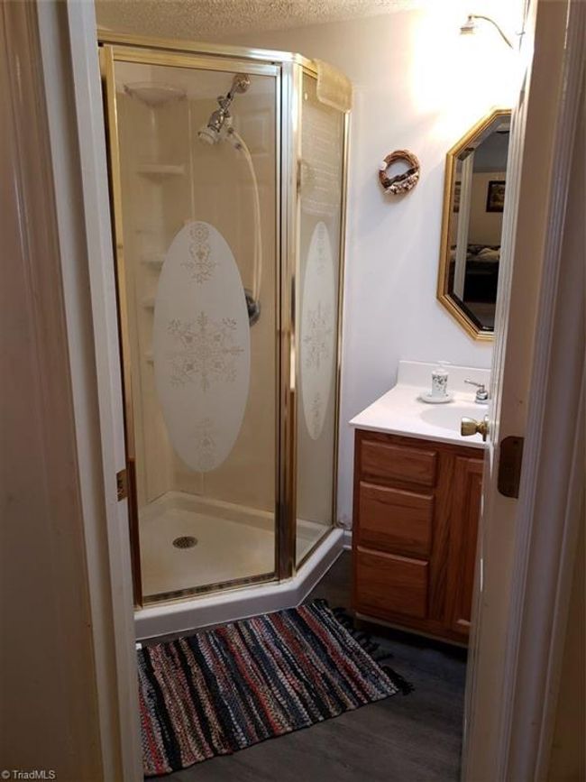 1695 Elk Spur Rd, House other with 3 bedrooms, 2 bathrooms and null parking in Fancy Gap VA | Image 14