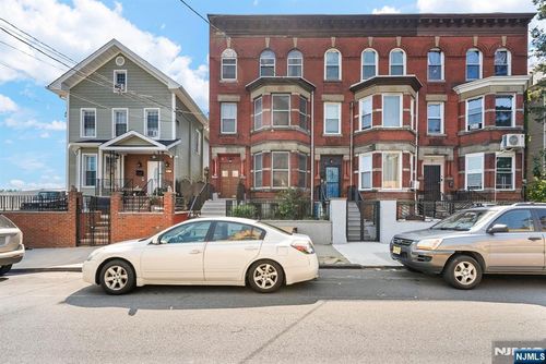 47 Roseville Ave, Newark, NJ, 07107-2141 | Card Image