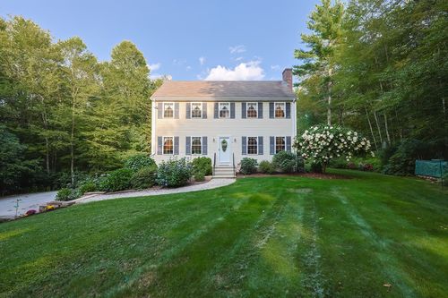 21 Conservation Dr, Douglas, MA, 01516-2162 | Card Image