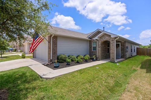 13911 Macquarie Dr, Pflugerville, TX, 78660-6316 | Card Image