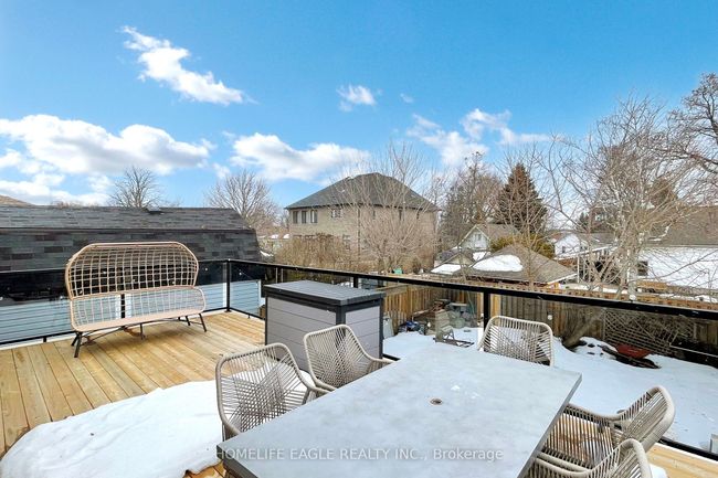 723 Victory Dr, House other with 3 bedrooms, 3 bathrooms and 2 parking in Pickering ON | Image 37