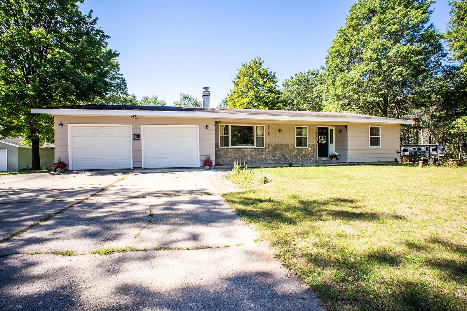 East Ct, Nekoosa, WI 54457