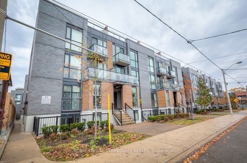 401-47 Macaulay Ave, Toronto, ON, M6P3P5 | Card Image