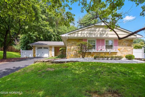 95 Idlebrook Ln, Aberdeen, NJ, 07747-1739 | Card Image