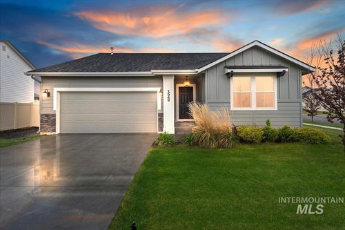 3949 E Jamestown Dr, Nampa, ID, 83686-6845 | Card Image