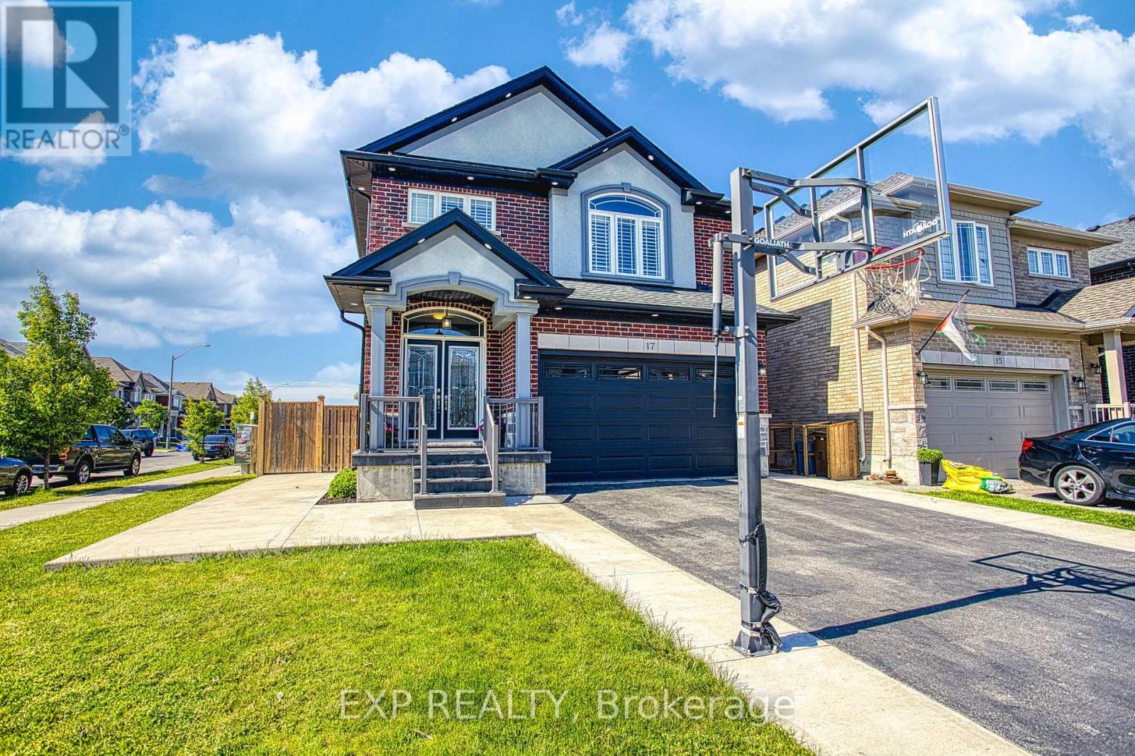 Residential in Hamilton (Stoney Creek Mountain) 3