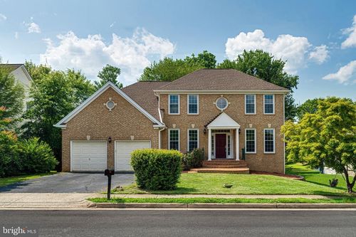 1936 Lord Fairfax Rd, VIENNA, VA, 22182-3719 | Card Image