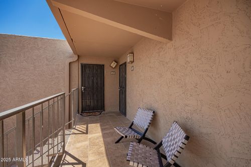 251-3825 E Camelback Rd, Phoenix, AZ, 85018-2643 | Card Image