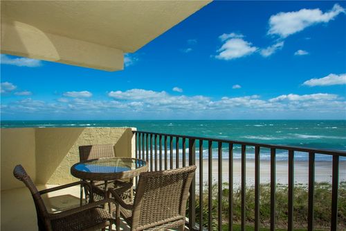 apt-404-2636 Ocean Dr, Vero Beach, FL, 32963-2043 | Card Image