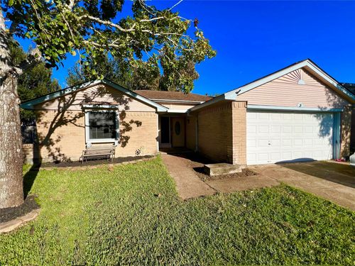 3 Ranch House Loop, Angleton, TX, 77515-2722 | Card Image