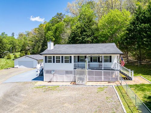 25 Winchester Woods Dr, Murphy, NC, 28906-6925 | Card Image