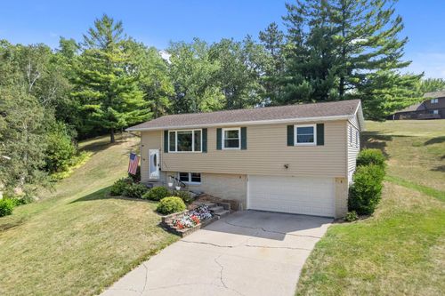 3501 Graves Dr, Red Wing, MN, 55066-1705 | Card Image