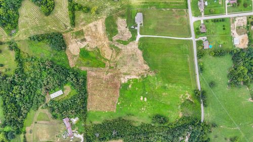 465 Opossum Kingdom Rd, Berea, KY, 40403-9512 | Card Image