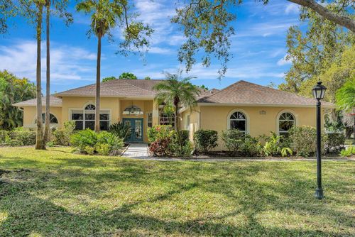 7212 N Serenoa Dr, SARASOTA, FL, 34241-9272 | Card Image