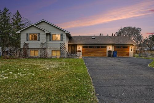 5500 273rd Street, Wyoming, MN, 55092 | Card Image