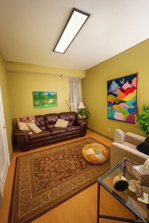 ste-101b-200 N Village Ave, Rockville Centre, NY, 11570-2300 | Card Image