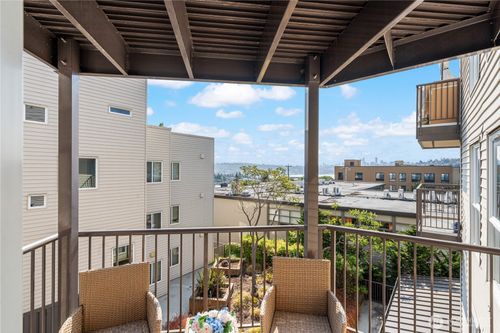 apt-302-4020 Aurora Ave N, Seattle, WA, 98103-7880 | Card Image