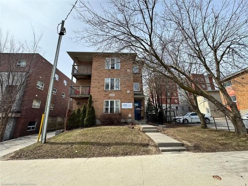 347 Spruce St, Waterloo, ON, N2L3M6 | Card Image