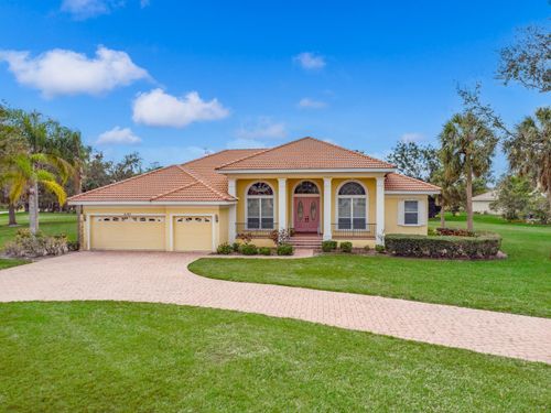 6197 9th Avenue Cir Ne, BRADENTON, FL, 34212-9561 | Card Image