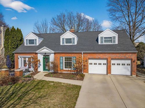 260 Kensington Dr, Madison, WI, 53704-5974 | Card Image