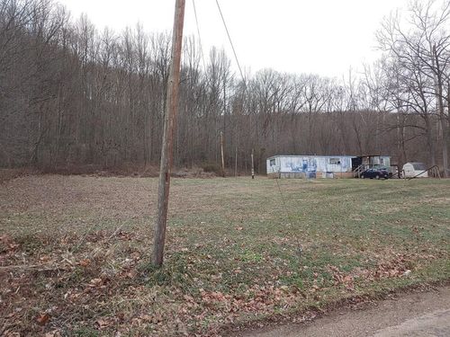 6703 Chenoweth Fork Rd, Piketon, OH, 45661-9572 | Card Image