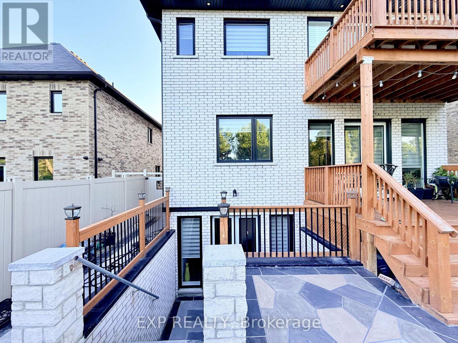 Residential Lease in Pickering (Highbush) 5