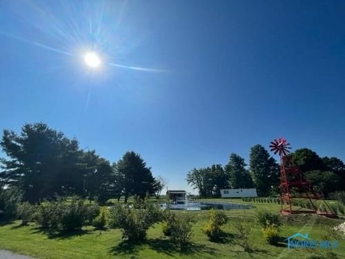 335 Township Highway 15, Sycamore, OH, 44882-9421 | Card Image