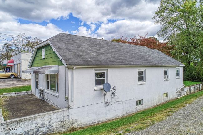 2114 Main St, House other with 3 bedrooms, 1 bathrooms and null parking in Surgoinsville TN | Image 13