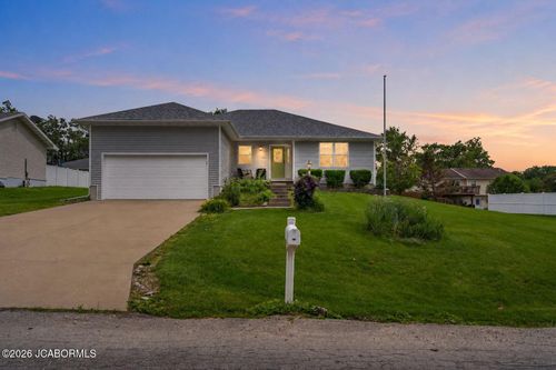 412 W Champain St, ELDON, MO, 65026-2126 | Card Image