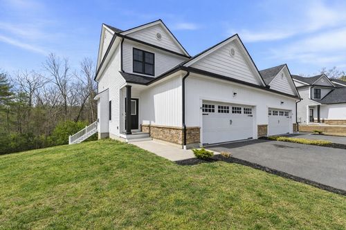 29-60 Compass Point Dr, Douglas, MA, 01516 | Card Image