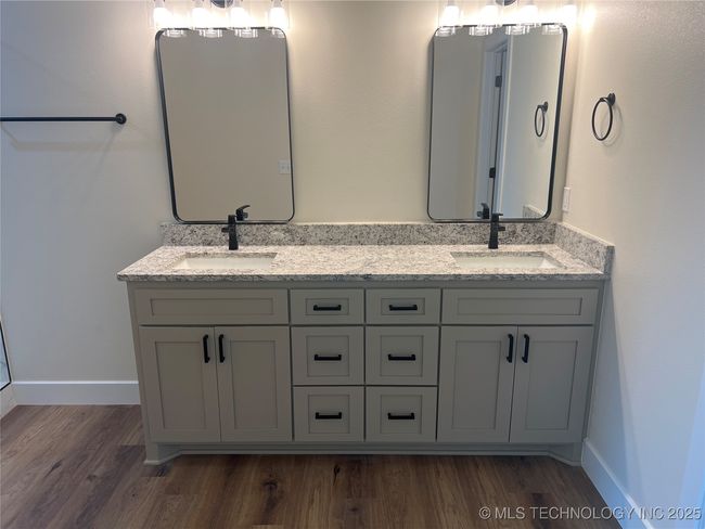 14901 N Iredelle Way, House other with 3 bedrooms, 2 bathrooms and null parking in Tahlequah OK | Image 17