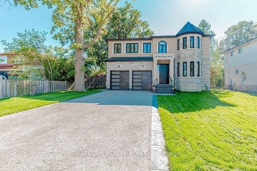 137 Mcmurchy Ave S, Brampton, ON, L6Y1Z1 | Card Image