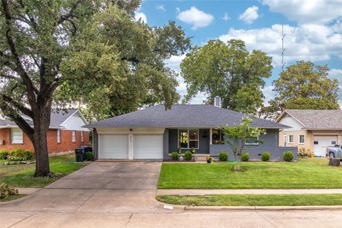 2413 Cardinal Ln, Garland, TX, 75042-8014 | Card Image