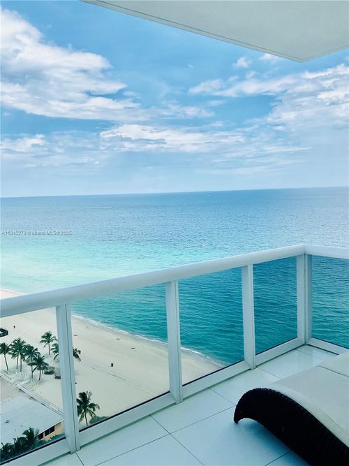 apt-3302-18201 Collins Ave, Sunny Isles Beach, FL, 33160-5136 | Card Image