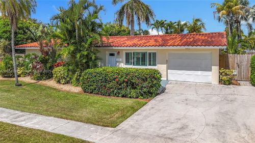 4911 Ne 24th Ave, Lighthouse Point, FL, 33064-7012 | Card Image