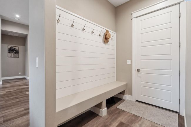 102909 E 1023 Pr Se, Home with 4 bedrooms, 5 bathrooms and null parking in Kennewick WA | Image 39