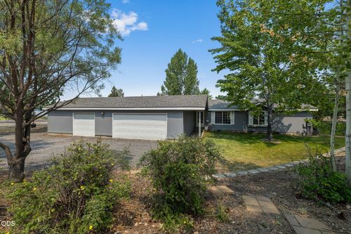 62362 Powell Butte Hwy, Bend, OR, 97701-8033 | Card Image