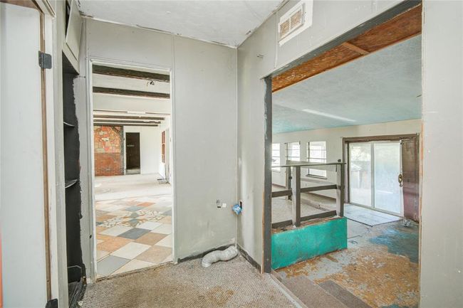 2726 Shady Creek Ln, House other with 3 bedrooms, 2 bathrooms and null parking in Oyster Creek TX | Image 21