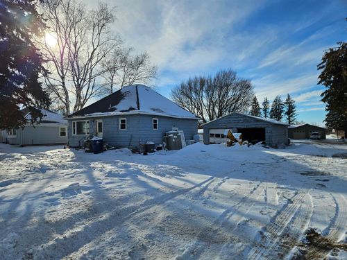 2123 10th Ave E, Spencer, IA, 51301-2433 | Card Image