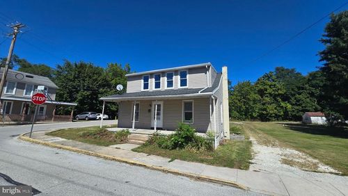 102 S Orange St, NEW OXFORD, PA, 17350-1509 | Card Image