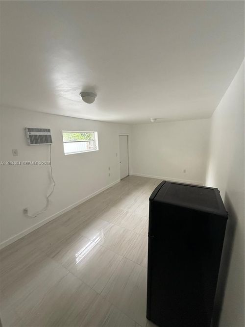 a-4910 Sw 98th Avenue Rd, Miami, FL, 33165-6335 | Card Image