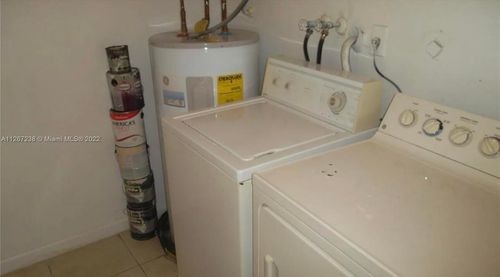 220 San Remo Blvd, North Lauderdale, FL, 33068-3923 | Card Image