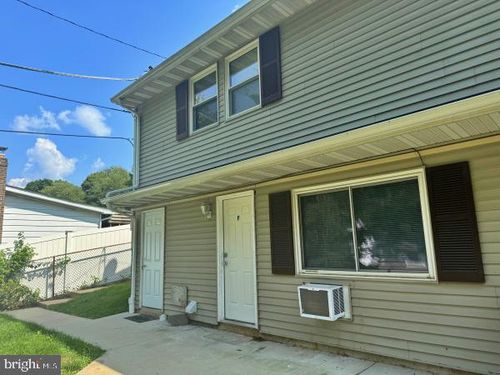 apt-e-47 E Main St, WINDSOR, PA, 17366-9688 | Card Image