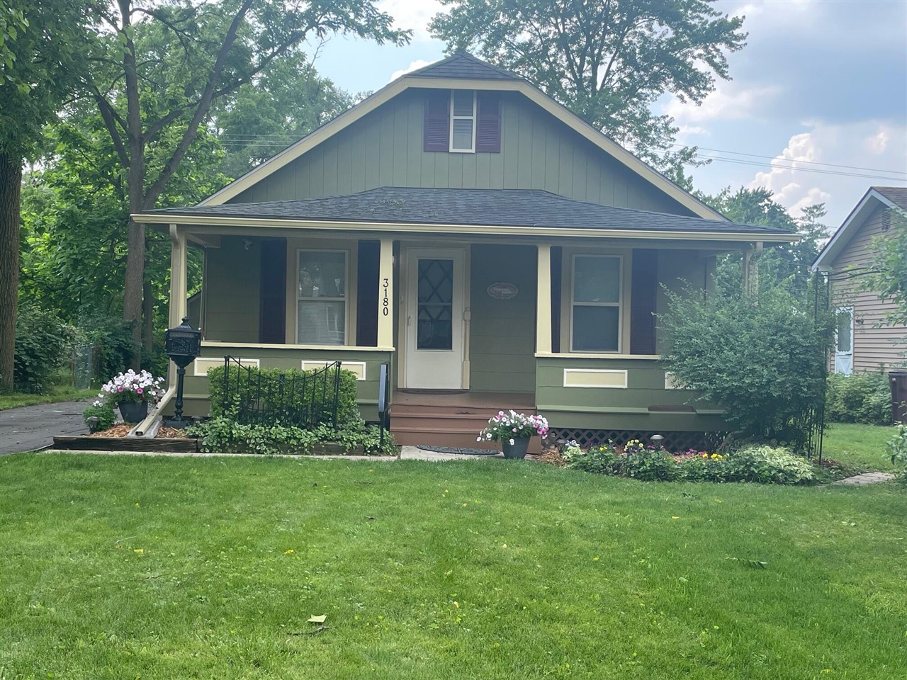Rosedale St, Ann Arbor, MI 48108
