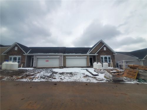 285 Olivia Dr, New Kensington, PA, 15068-2158 | Card Image