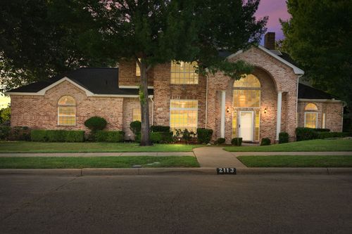 2113 Valley View Dr, Cedar Hill, TX, 75104-7835 | Card Image