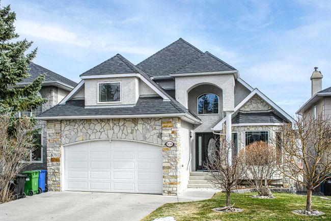5638 Coach Hill Road Sw, Home with 5 bedrooms, 4 bathrooms and 4 parking in Calgary AB | Image 1