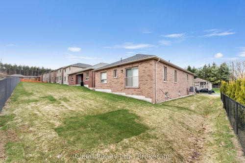 1 Revol Rd, Penetanguishene, ON, L9M0W8 | Card Image