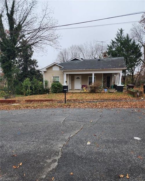 413 Cable St, High Point, NC, 27260-5301 | Card Image